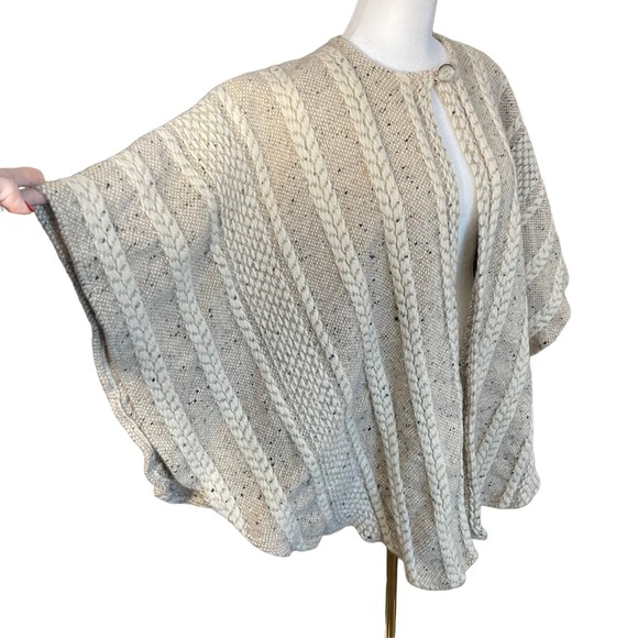 Branigan Weavers Irish Women's Winter Wool Cape Coat Cable Knit Poncho Shawl OS - Picture 8 of 12